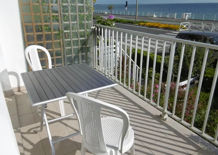 Apartman Renove Face Avec Terrasse, 2 Pieces, 3 Couchages A - Fr-1-245-193