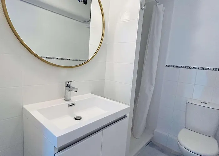 Apartman Renove Face Avec Terrasse, 2 Pieces, 3 Couchages A - Fr-1-245-193