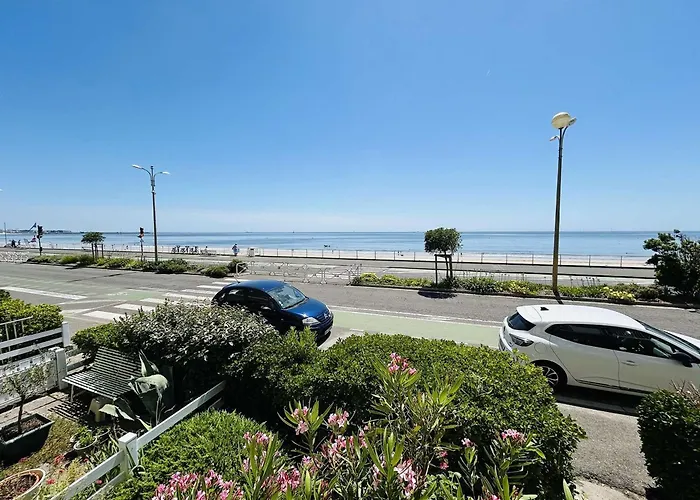 Renove Face Avec Terrasse, 2 Pieces, 3 Couchages A - Fr-1-245-193 * La Baule-Escoublac